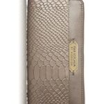 Isle Locada By Hidesign Women's Genuine Leather Wallet